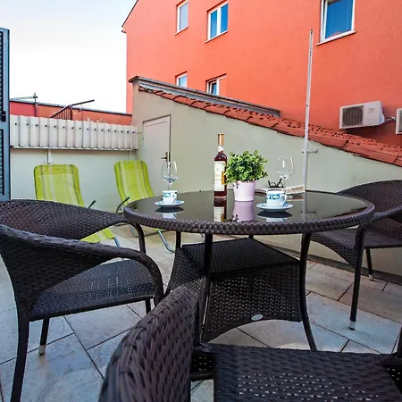 Rm With Terrace * Rovinj